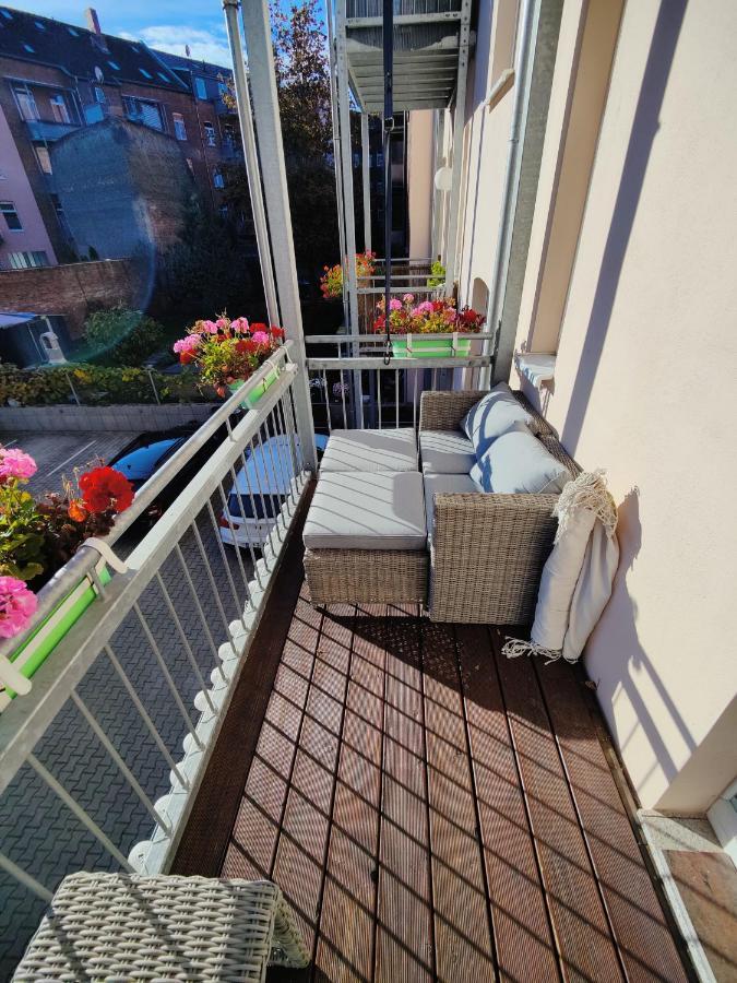 Neu Sanierte Wohnung Mit Balkon Und Stellplatz Erfurt Dış mekan fotoğraf