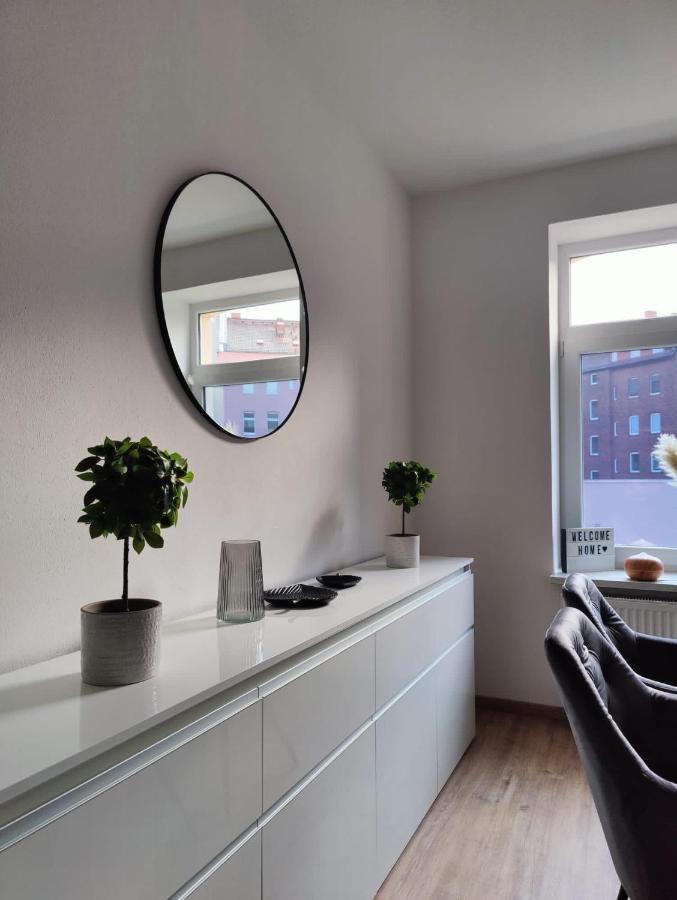 Neu Sanierte Wohnung Mit Balkon Und Stellplatz Erfurt Dış mekan fotoğraf