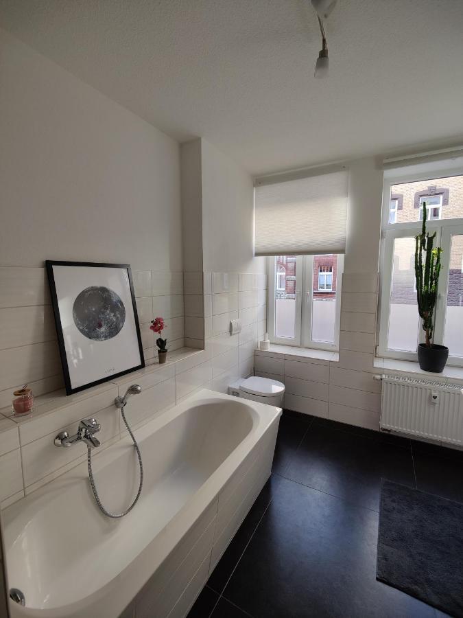 Neu Sanierte Wohnung Mit Balkon Und Stellplatz Erfurt Dış mekan fotoğraf